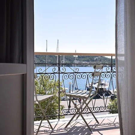 Meltemi Hotel 3*